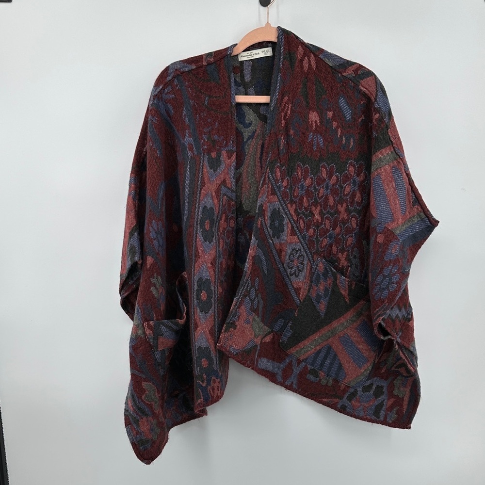 A&F Cottagecore Western Whimsgoth Boho Art Burgundy/Blue Patterned Poncho SzOS